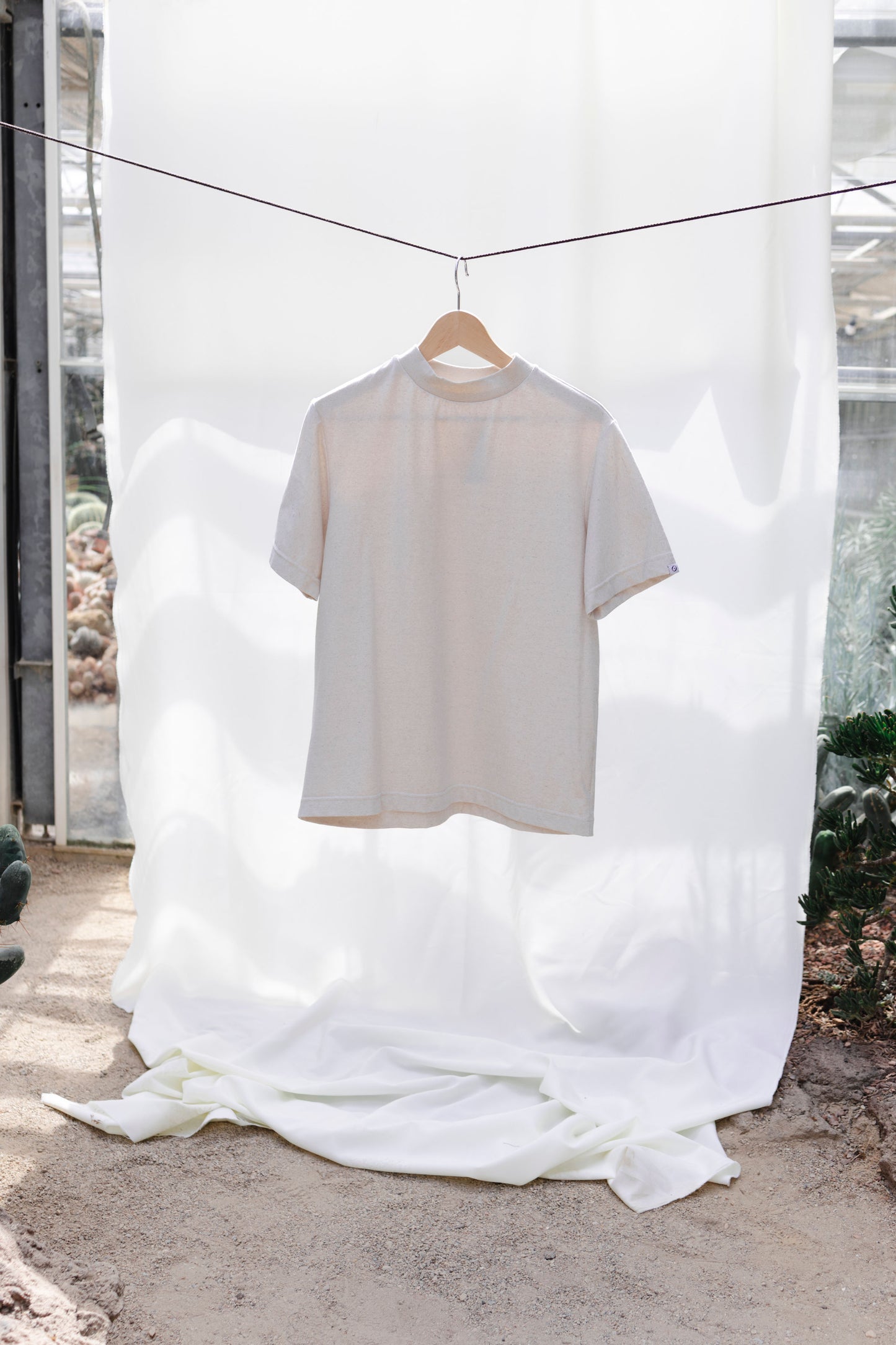 T-shirt sand