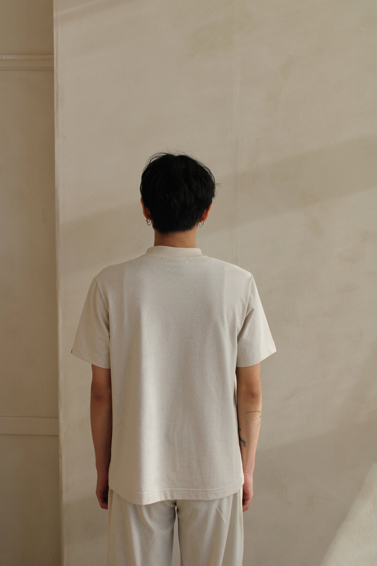T-shirt sand